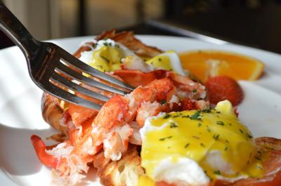 Blue Crab Benedict