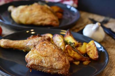 Menú infantil kokoriko asado con jugo