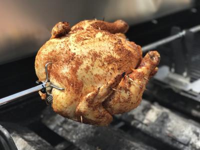 1 kokoriko asado + madurito, papas y gaseosa