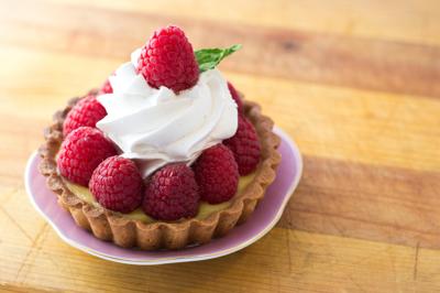 Tartaleta Frutos rojos y ganache blanco