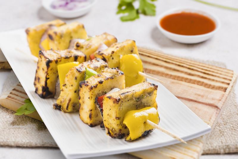 PINCHOS DE QUESO
