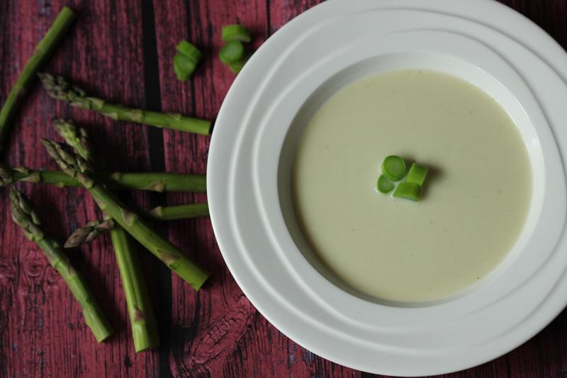 Crema de espárragos verdes