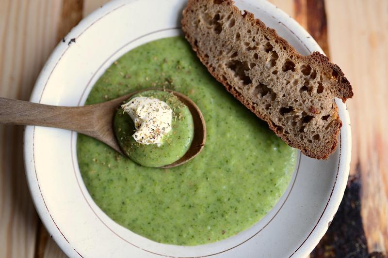 CREMA DE BRÓCOLI Y CHEDDAR