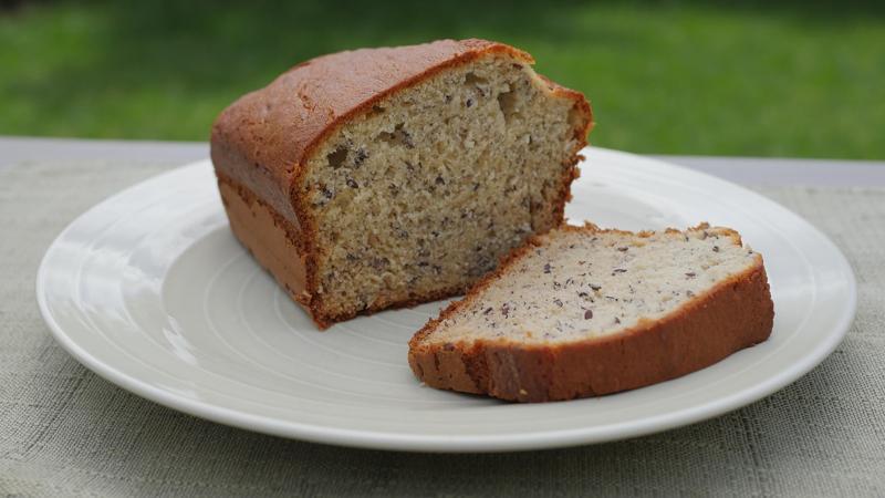 HOMEMADE BANANA BREAD SLICE