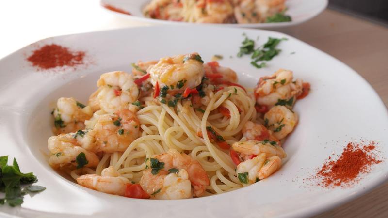 Camarones al ajillo