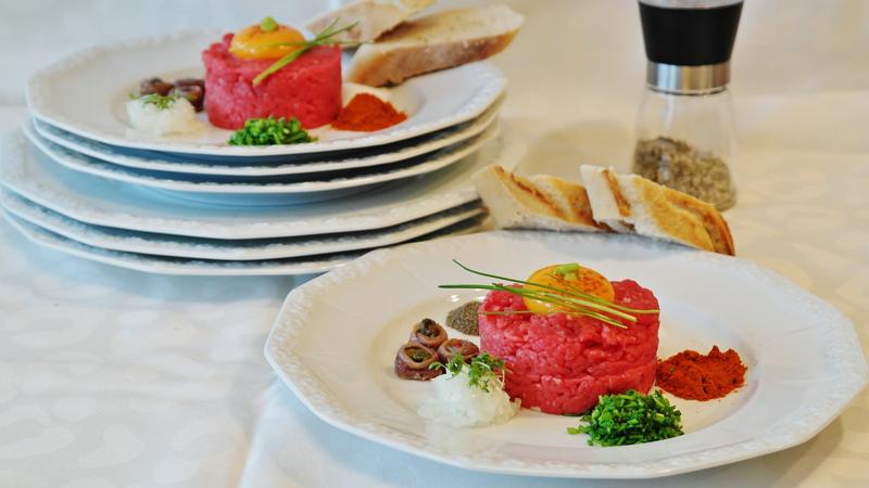 Steak Tartare au Poivre