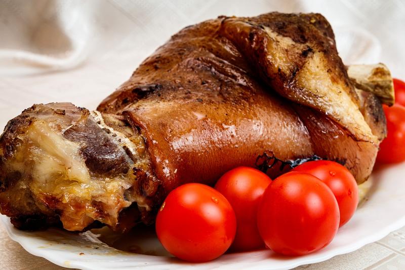 Codillo de cerdo pibil